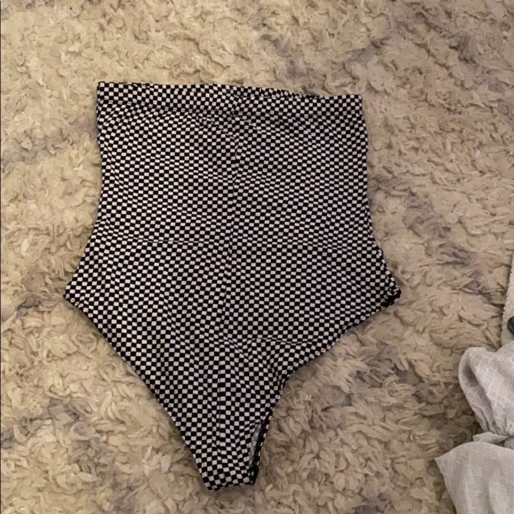 super cute checkered body suit